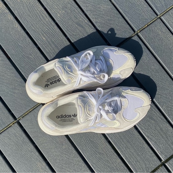 Adidas Yung-1 (US 6) - Picture 3 of 4